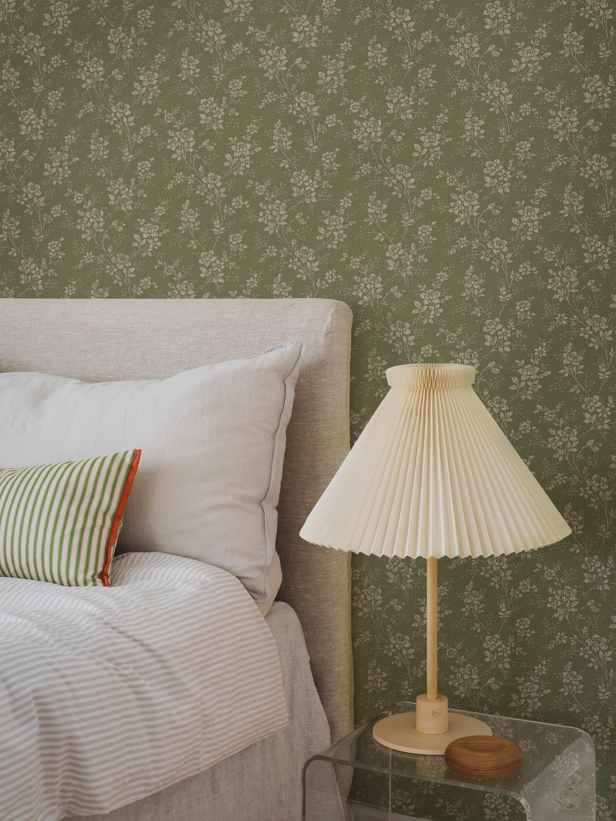 Hip Rose, Green