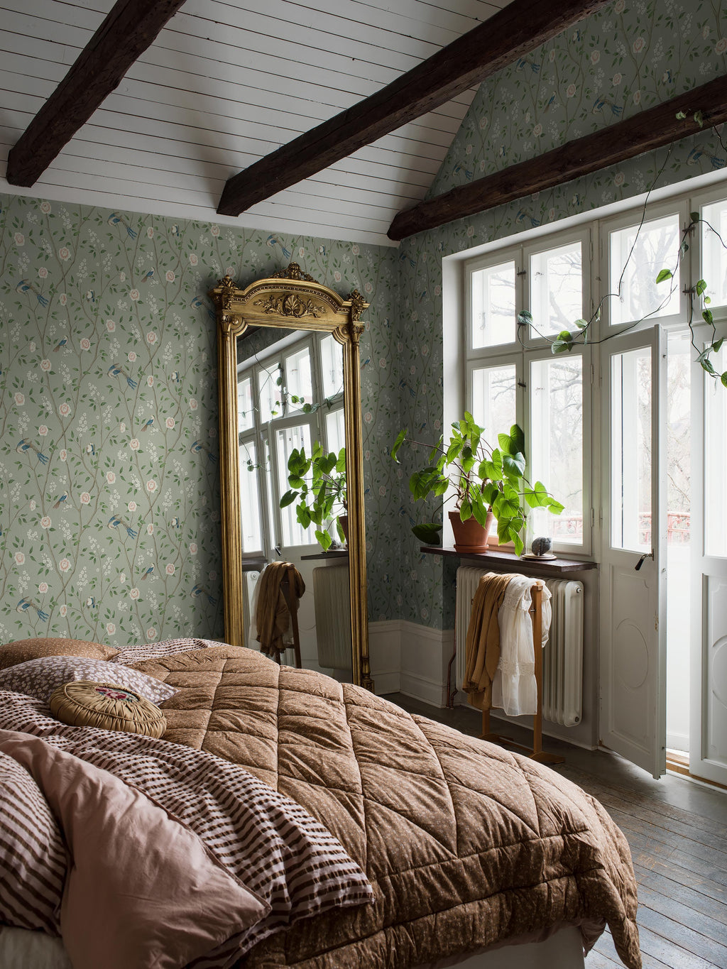 Paradise Birds 1903 Green wallpaper