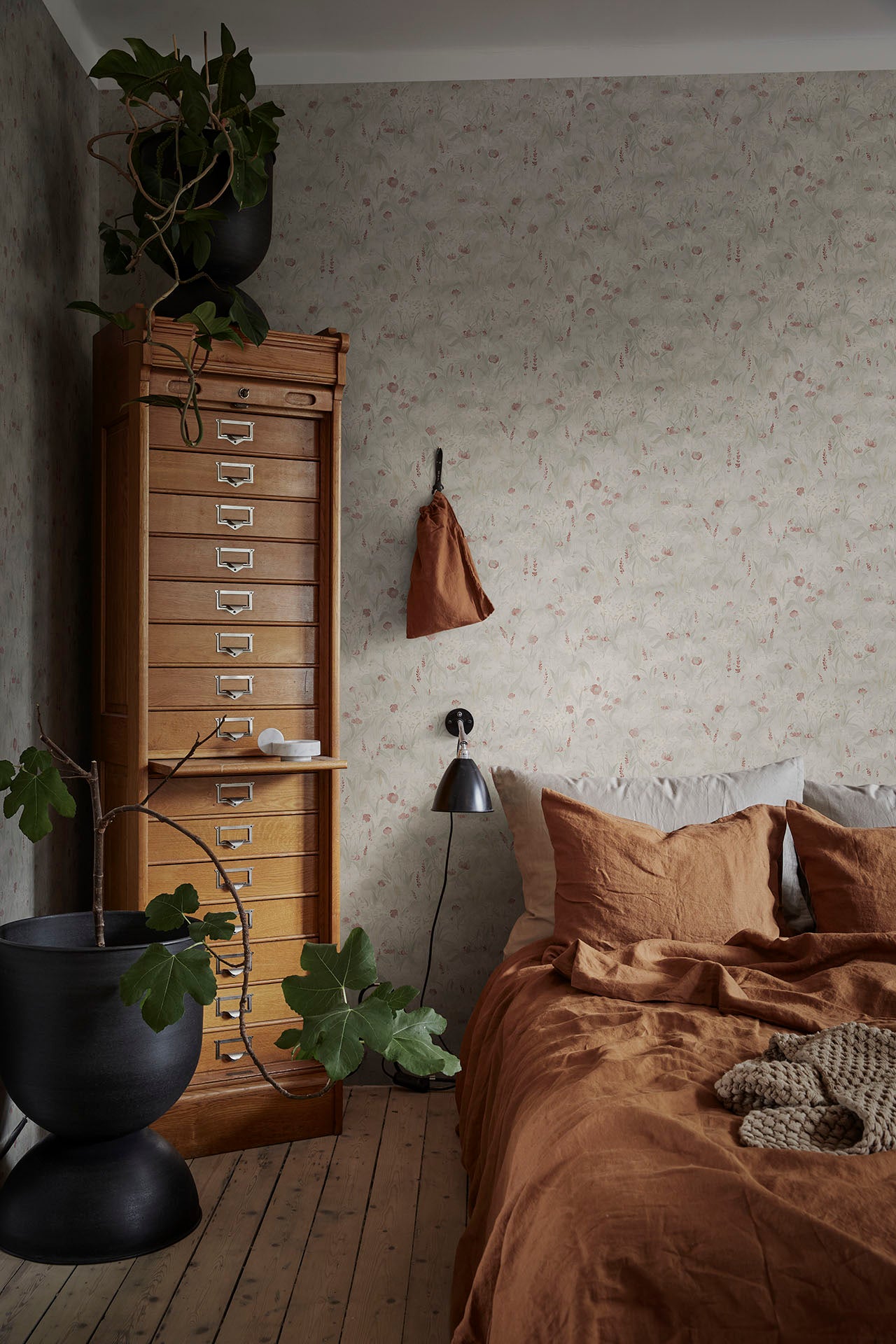 Tove, Sage Green
