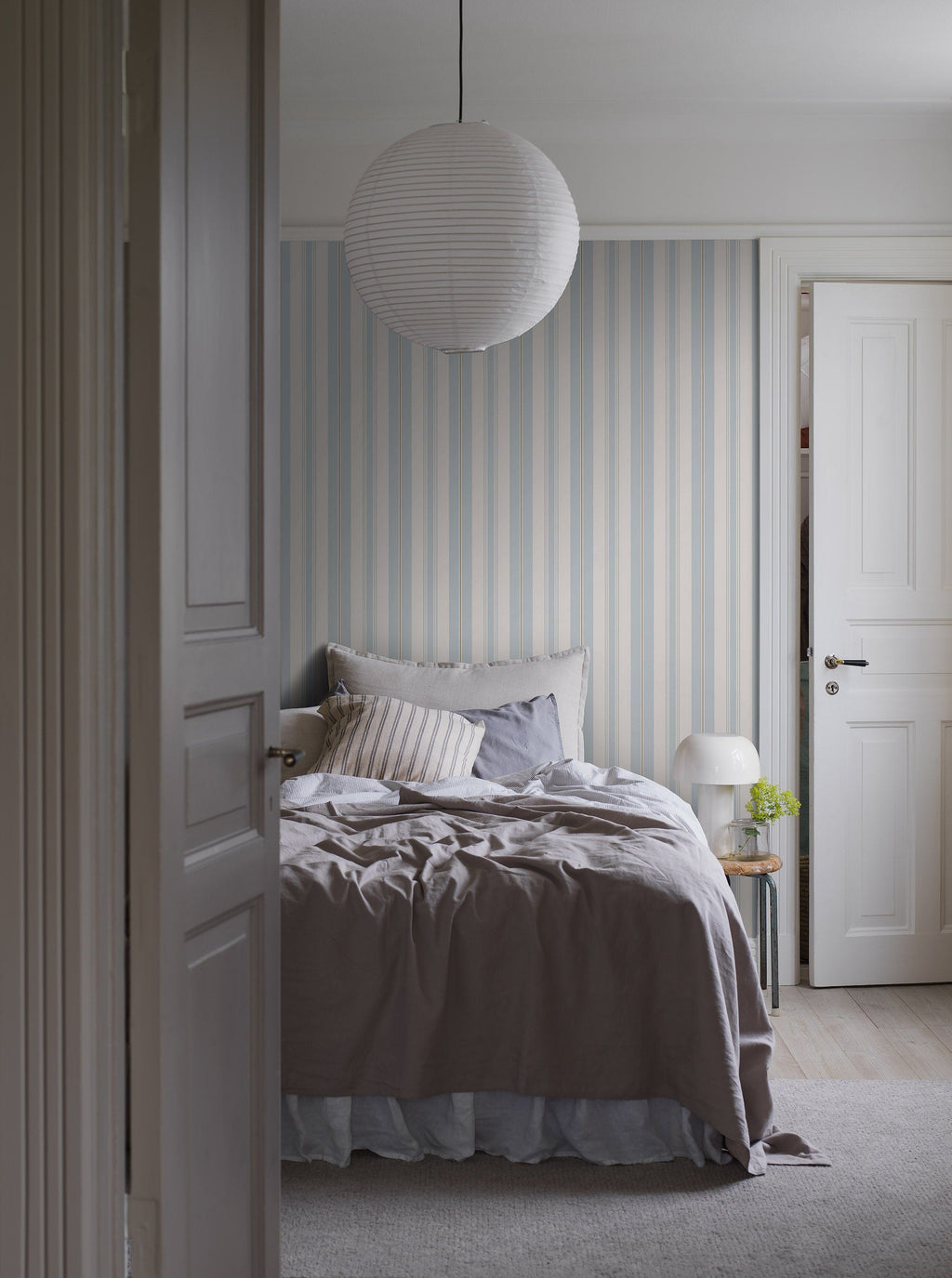 Gustaf, Blue