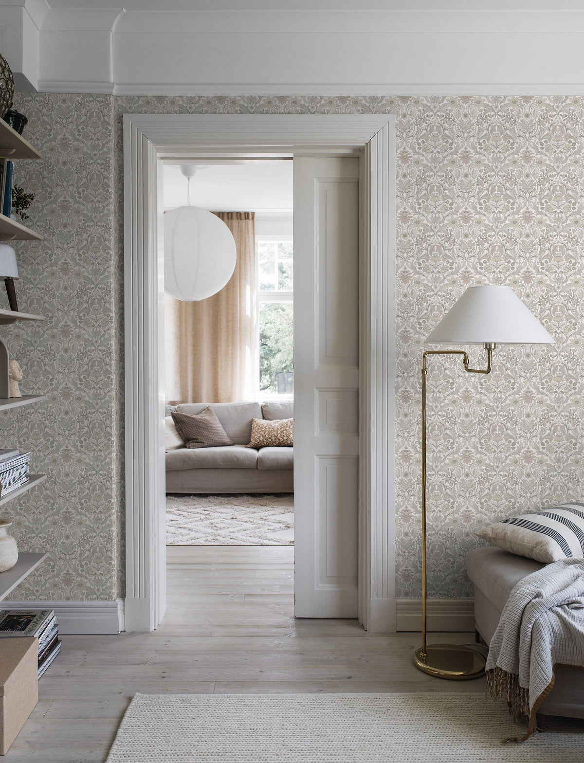Blomsterfröjd, Beige