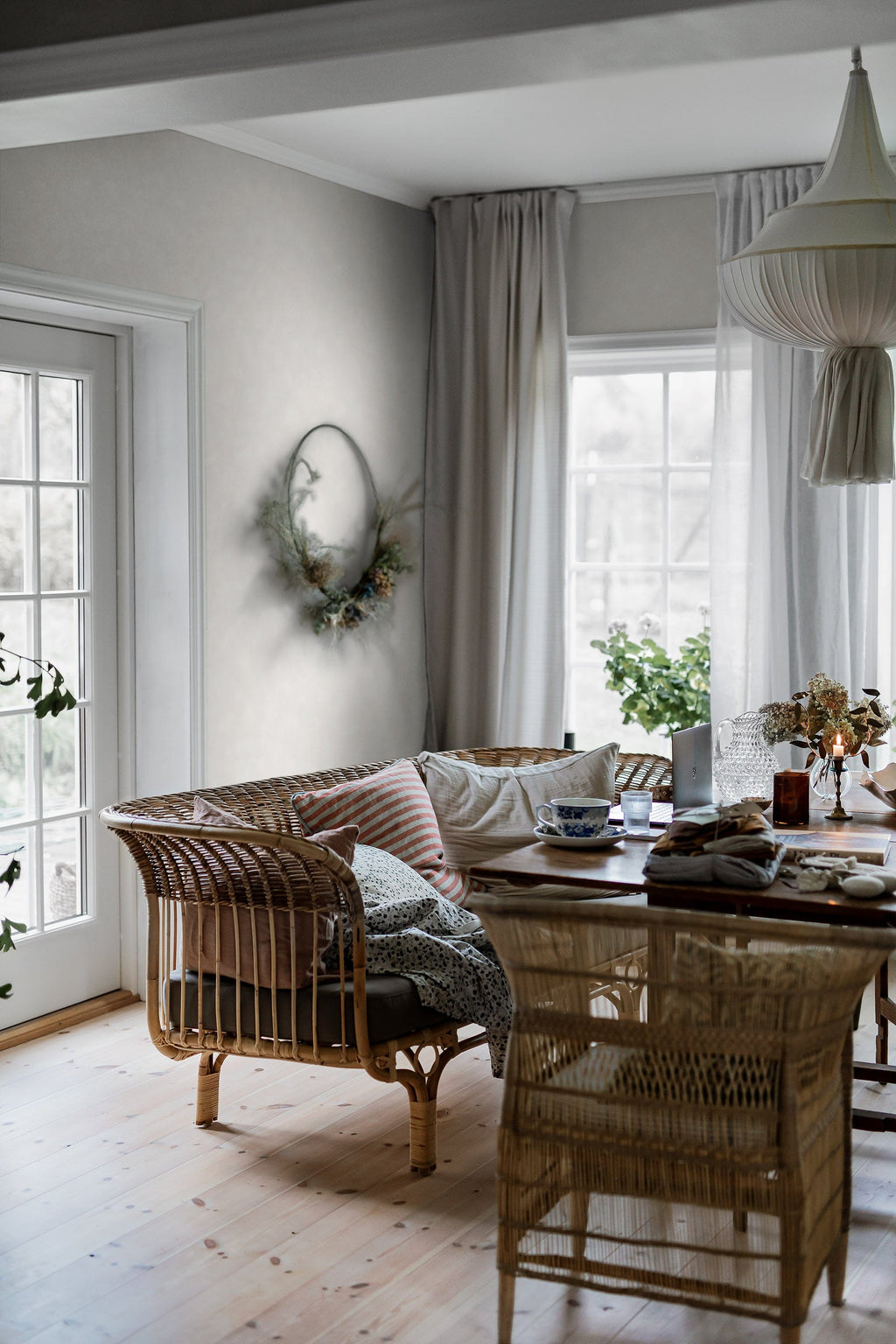 Painter´s Wall, White