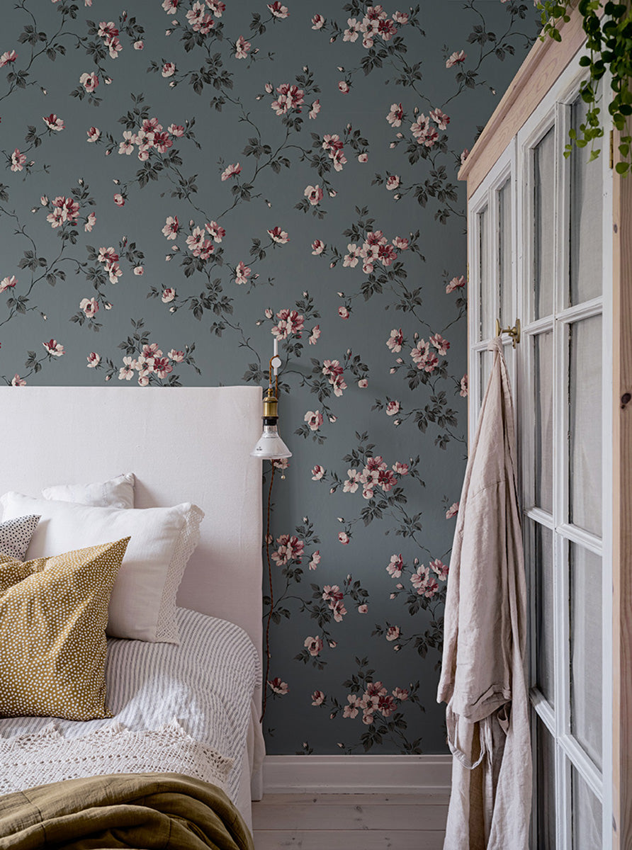 Kristina Hav & Land, Gray