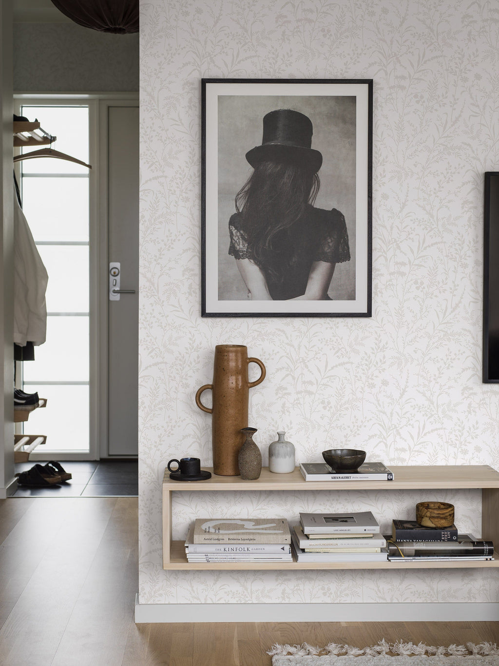 Florian, White
