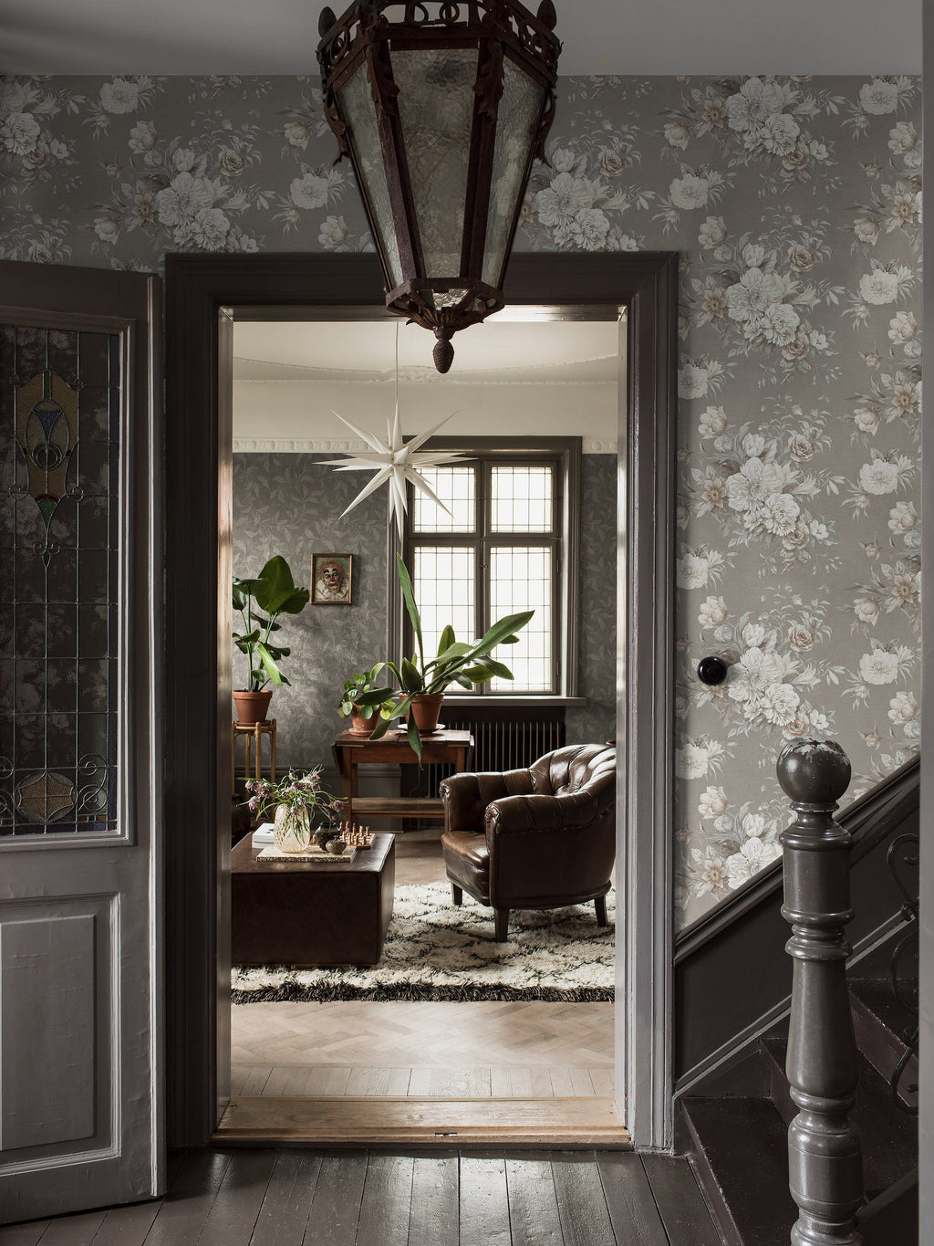 Floral Charm, Grey