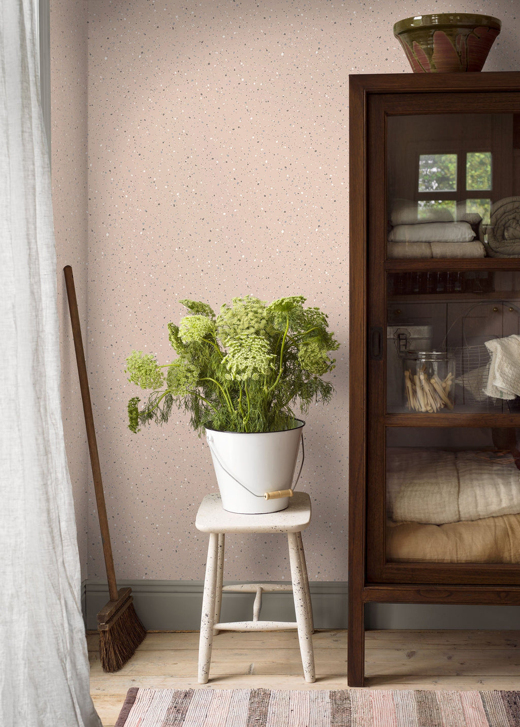 Johan, Pink