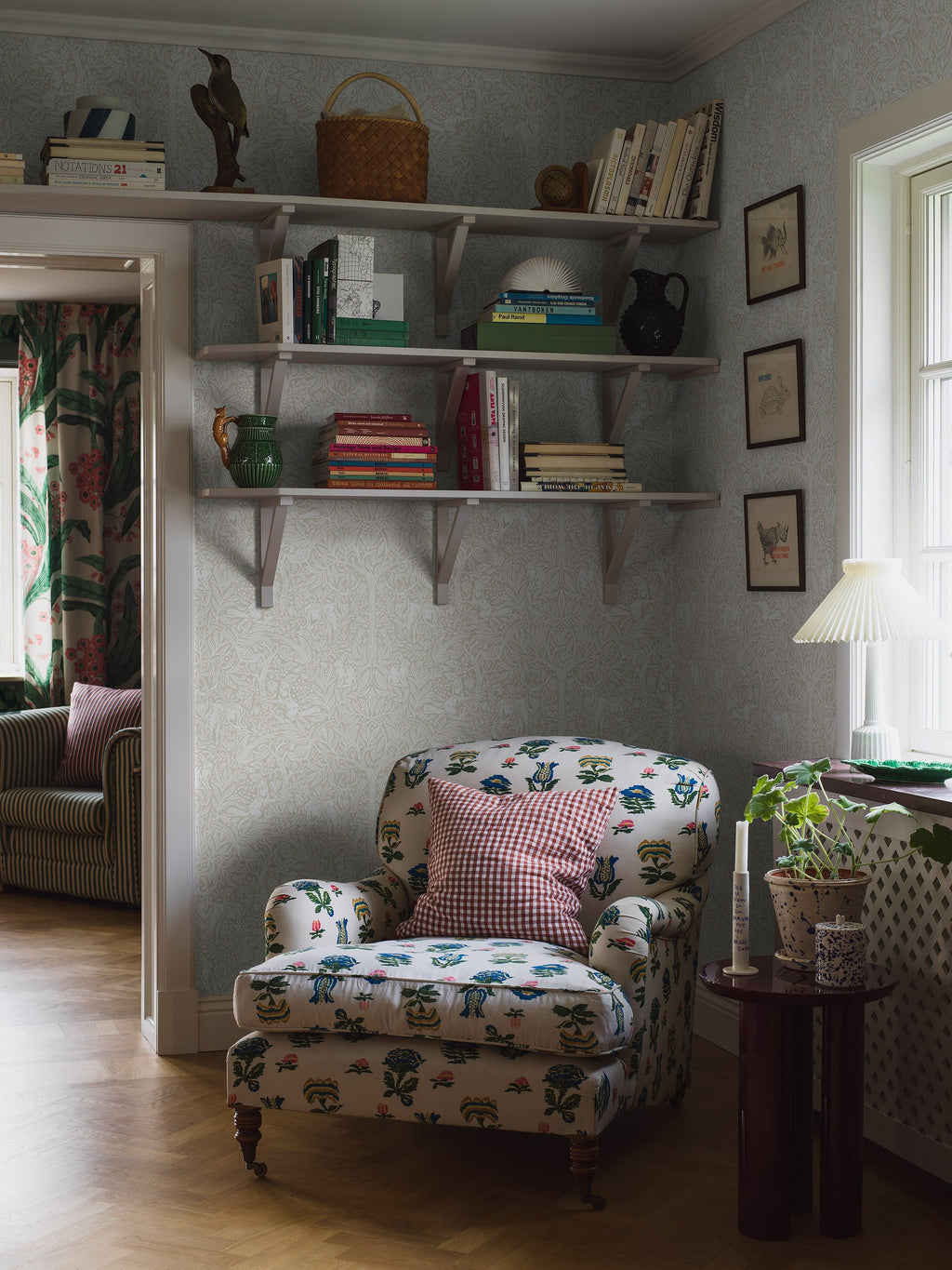 Onder de vlierboom, Beige