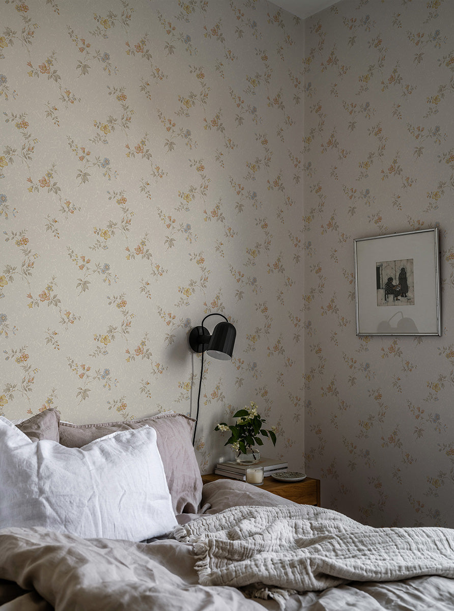Kerstin, Beige