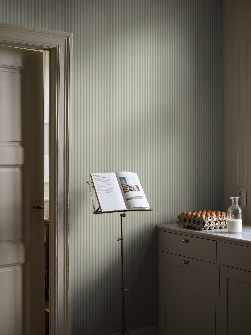 Molle Stripe 5737 wallpaper by Borastapeter