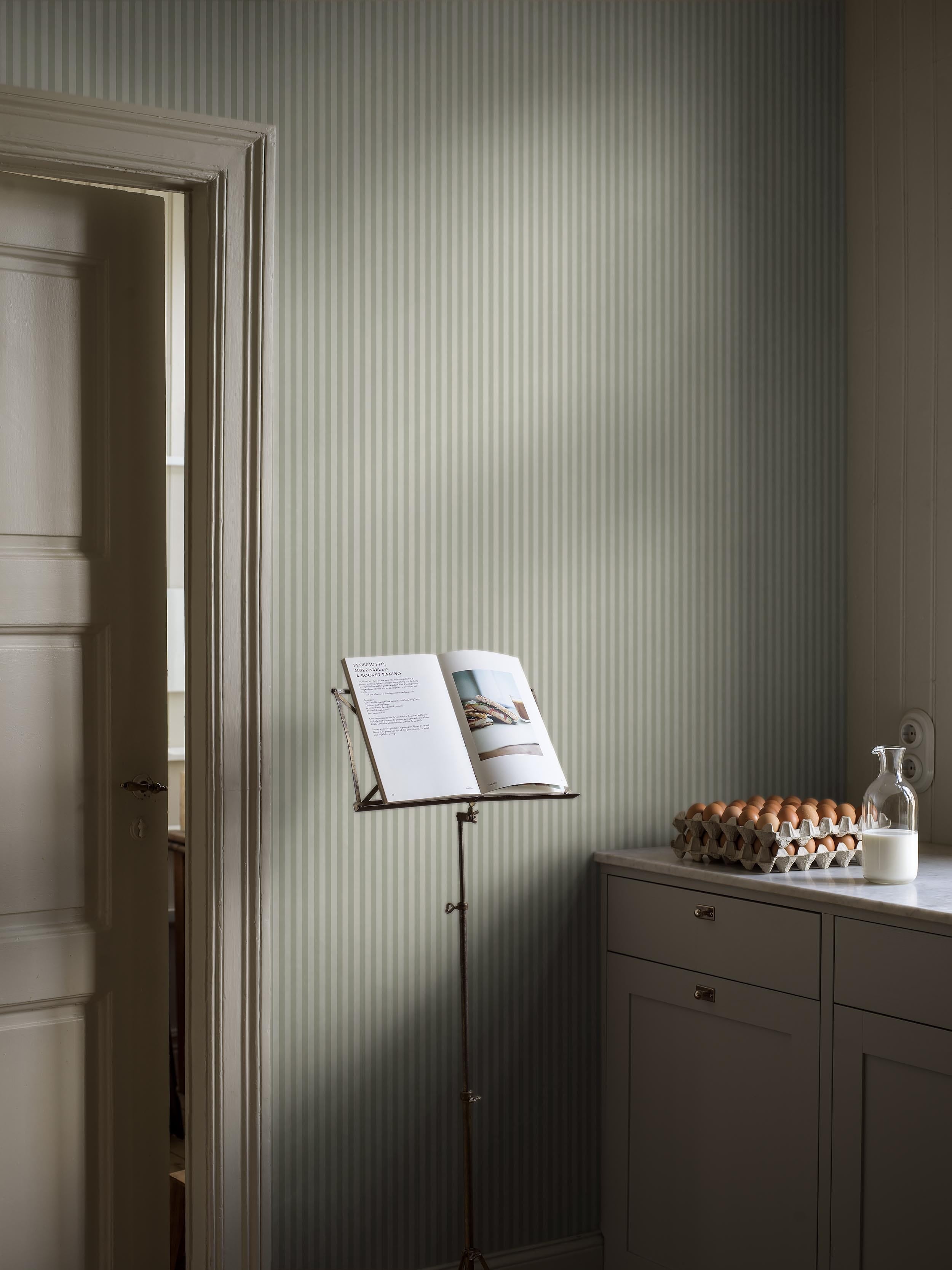 Molle Stripe 5737 wallpaper by Borastapeter