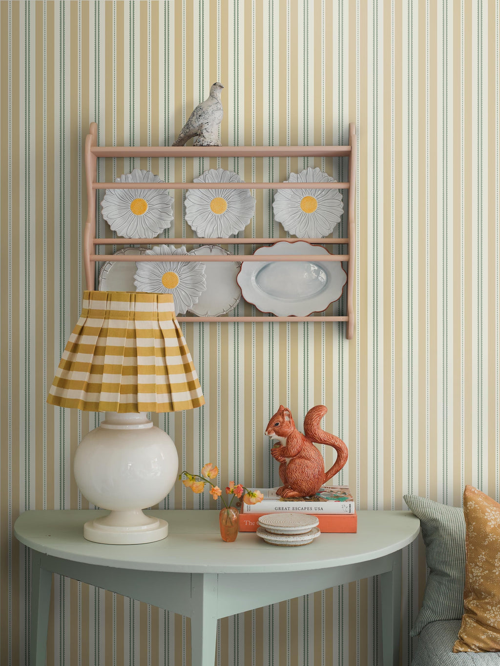 Hedda, Yellow