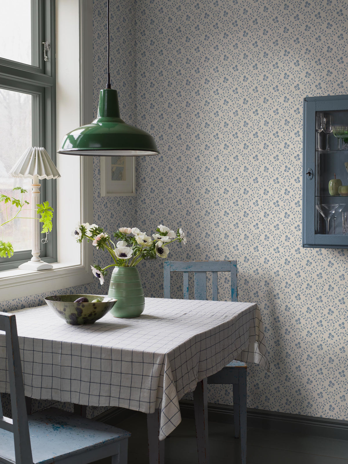 Idun, Blue