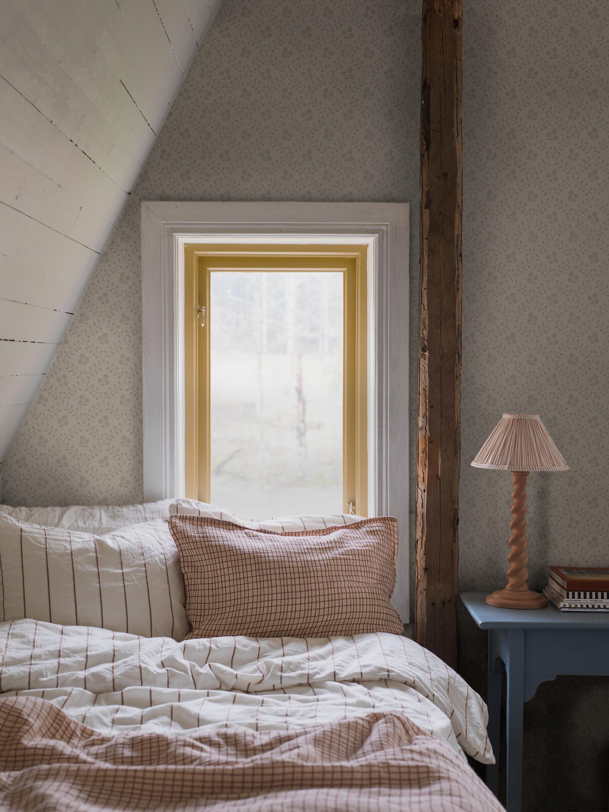 Idun, Beige