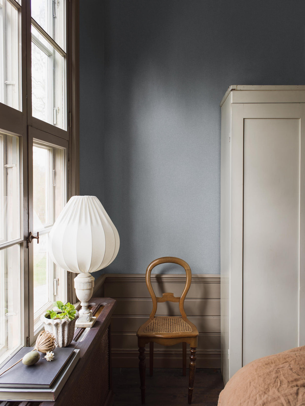 Canvas Blue, Blue