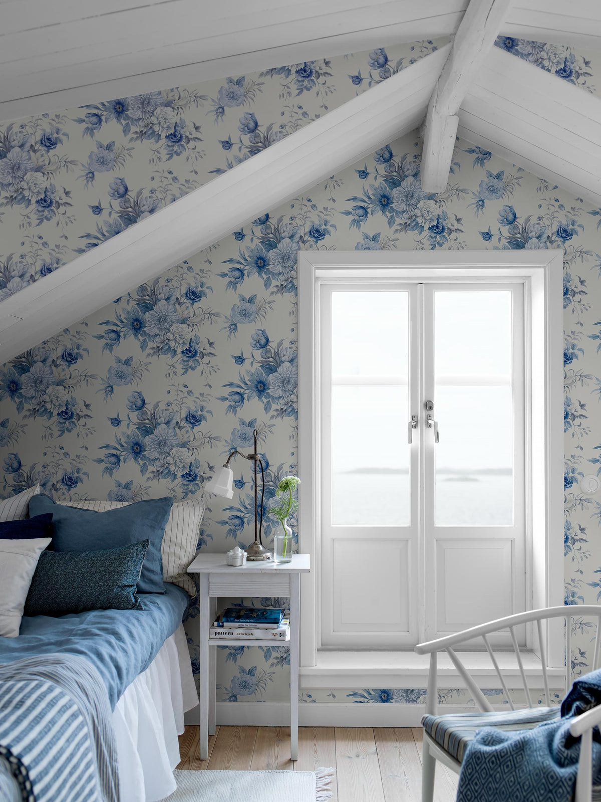 Floral Charm, Blue
