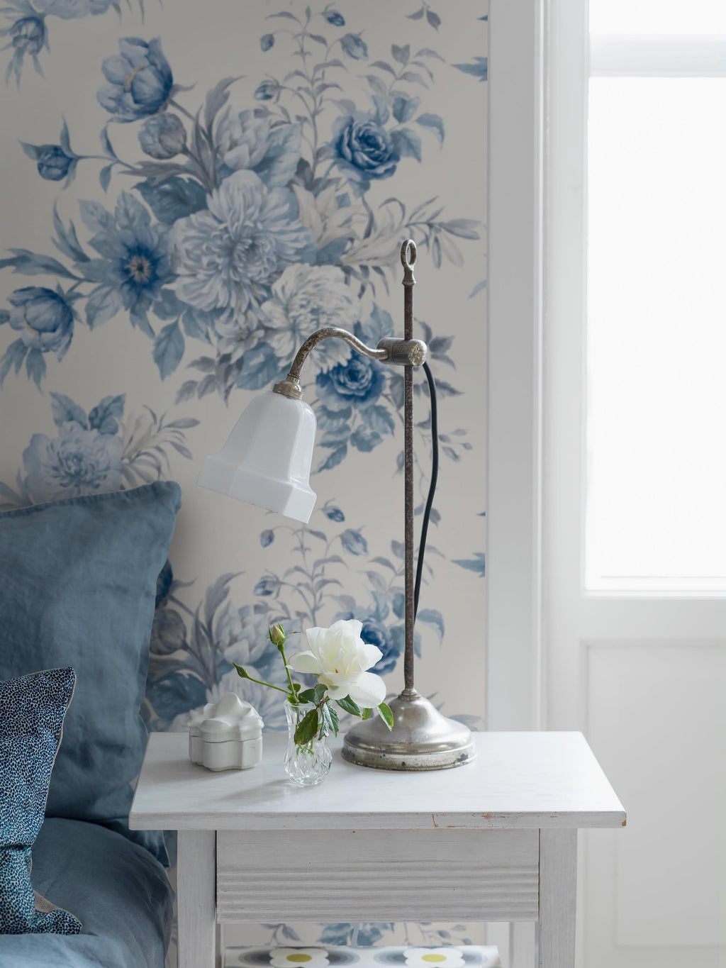 Floral Charm, Blue