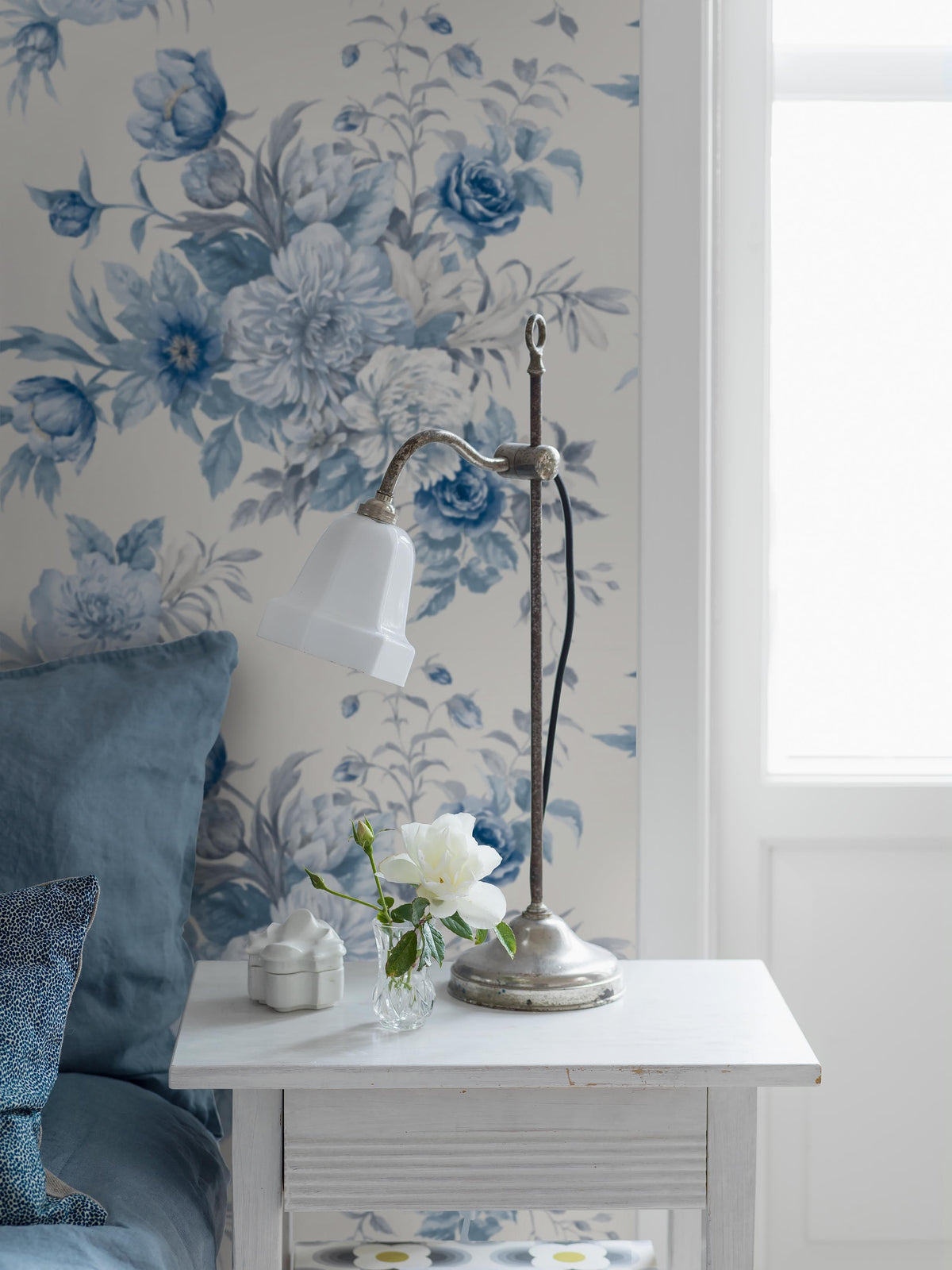 Floral Charm, Blue