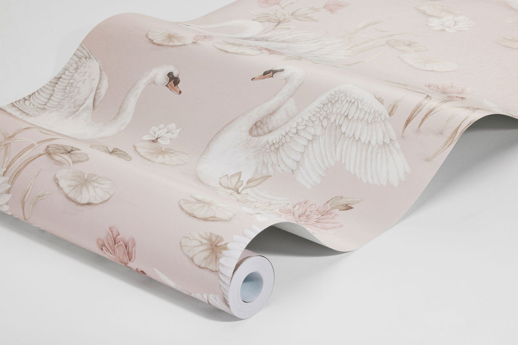 Lily Swan, Pink