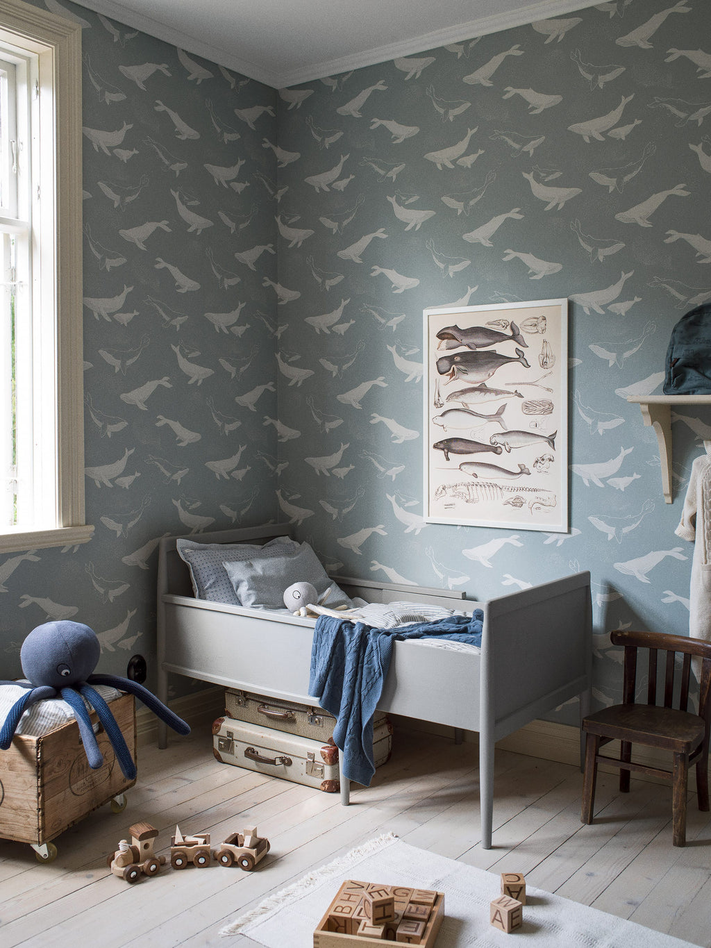 Whales, Blauw