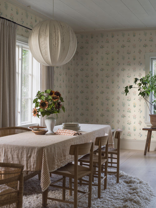 Ängsflora, Beige