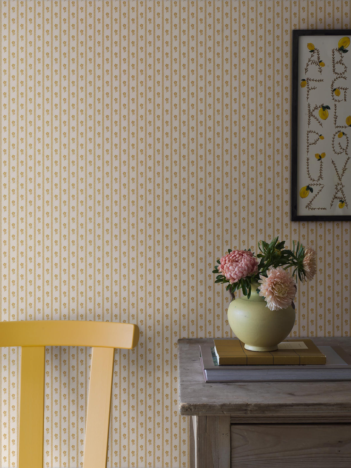 Lilla Lyckan, Yellow