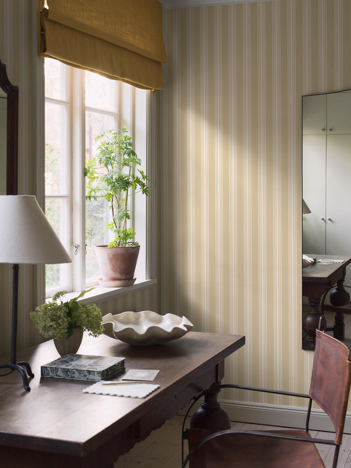 Gunnebo, Yellow