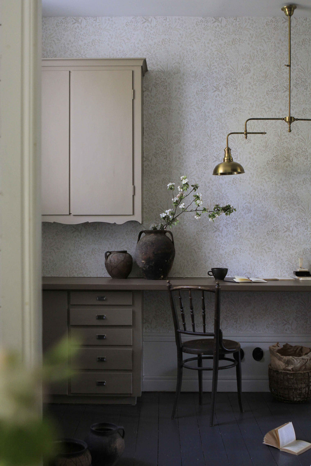 Nocturne, Beige