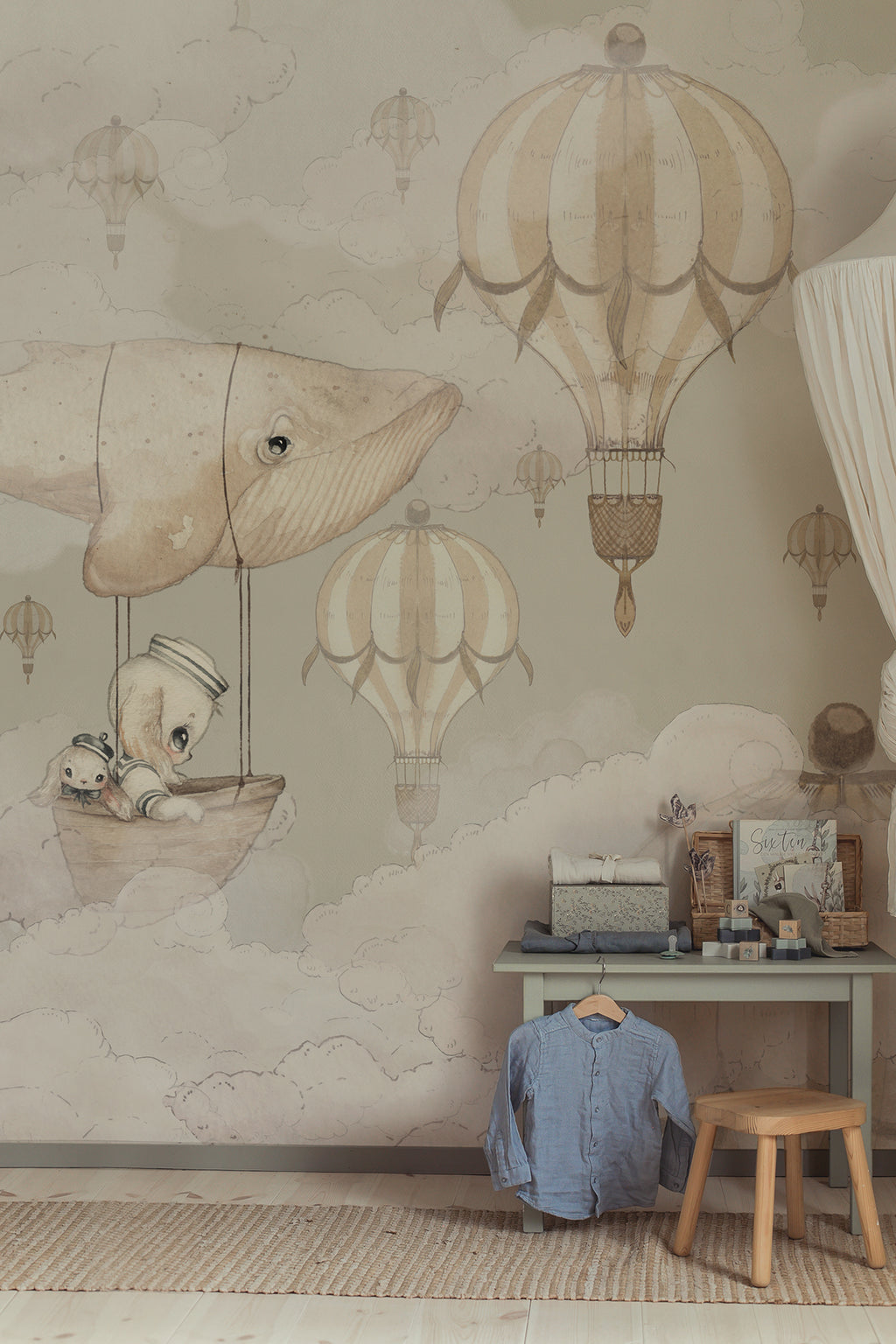 Flying Whale – Warm Grey