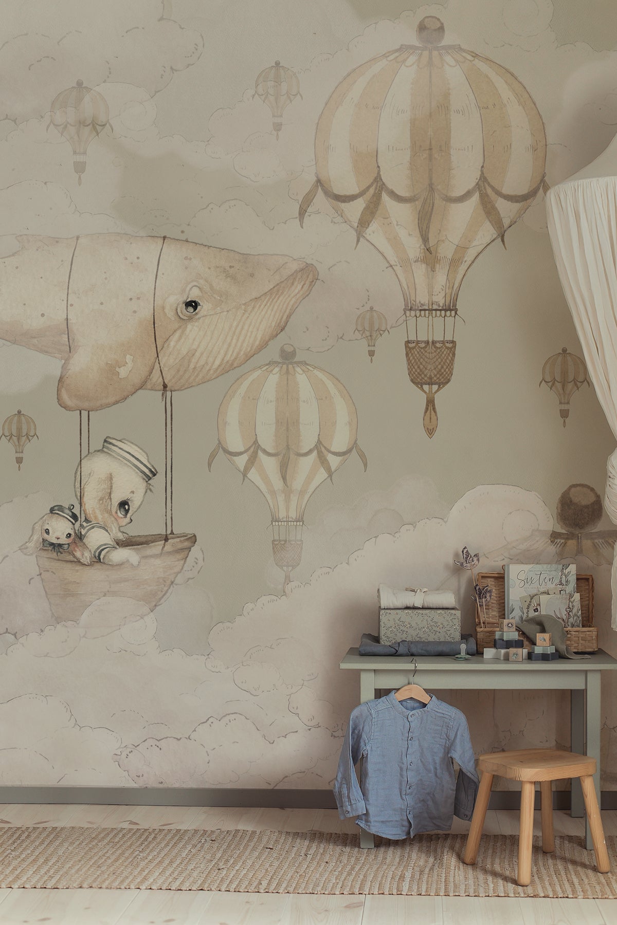 Flying Whale – Warm Grey