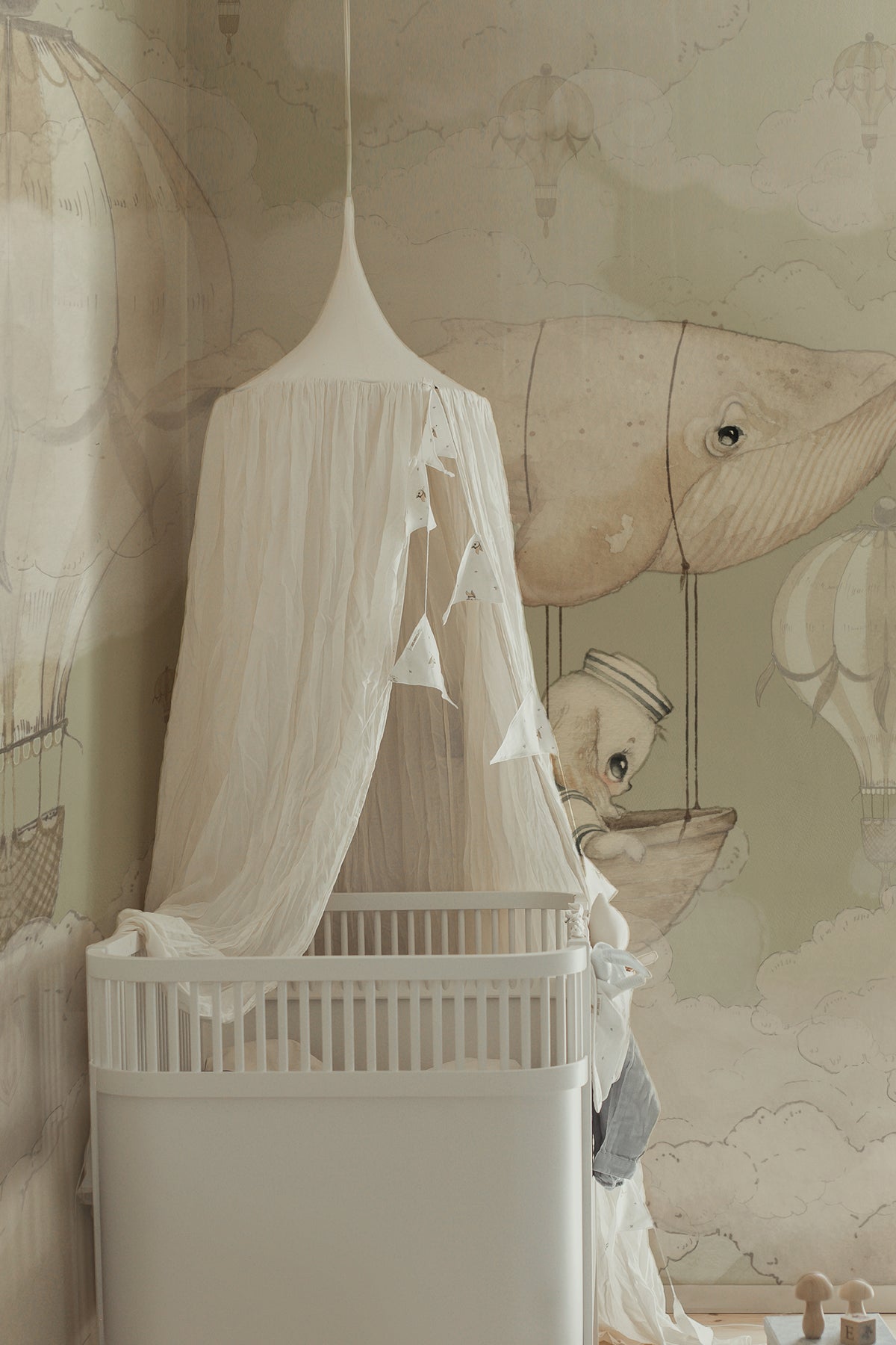 Flying Whale – Stormy Green