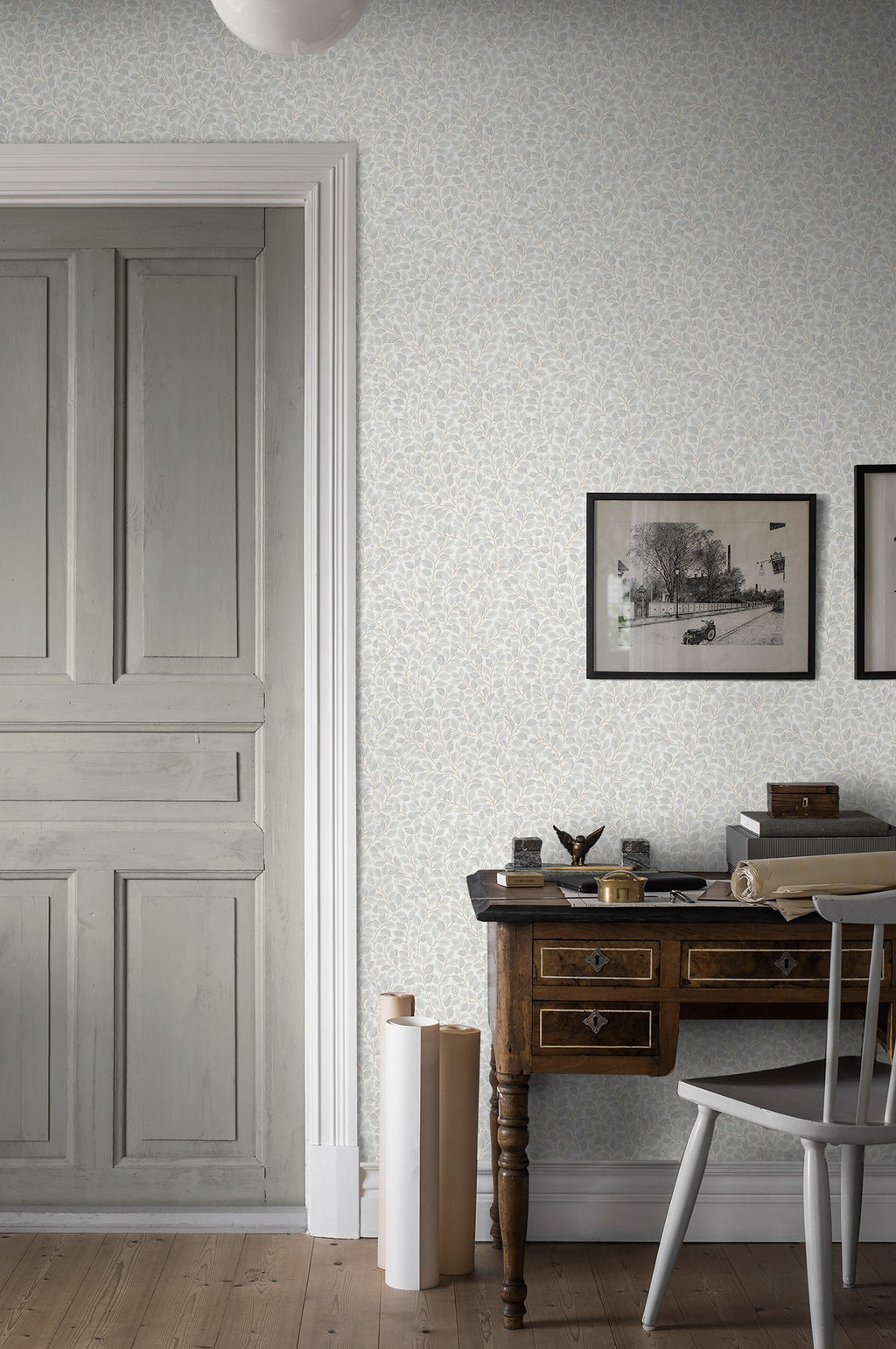 Hazel, Grey