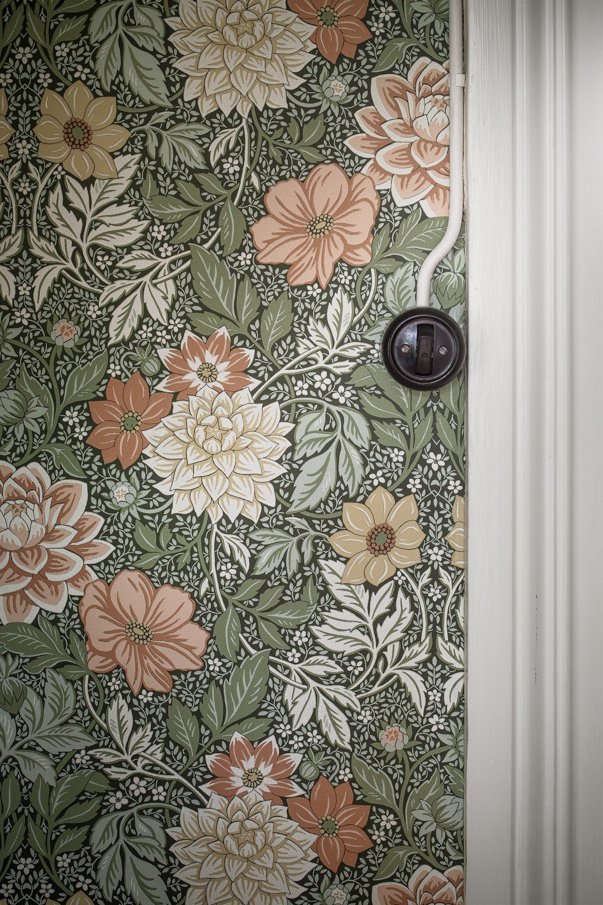Dahlia Garden, Green