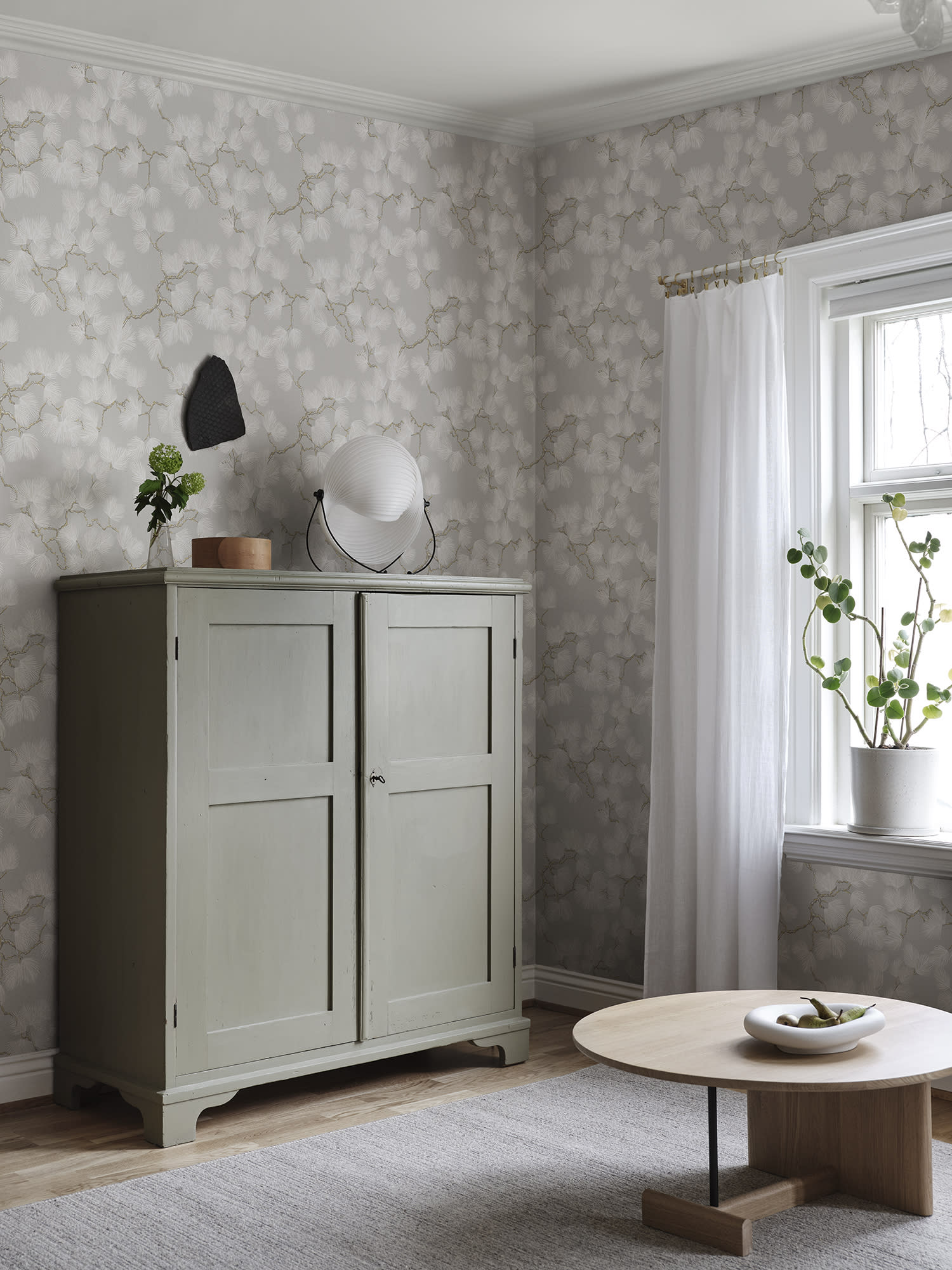 Pine, Gray
