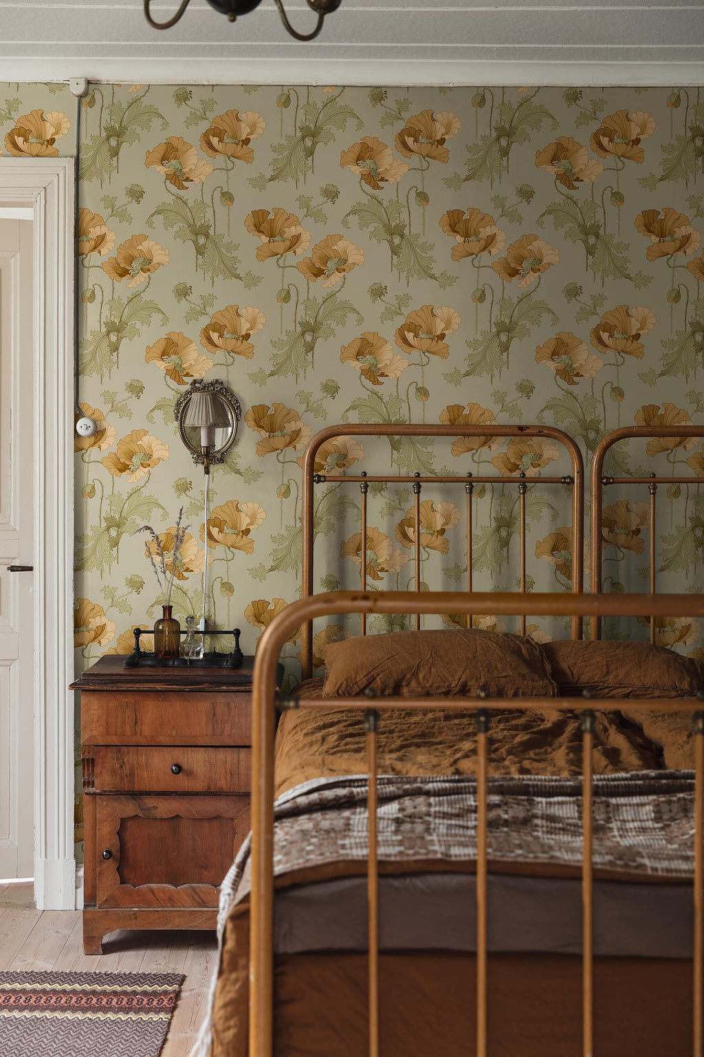 Vallmo - Yellow wallpaper by Borastapeter