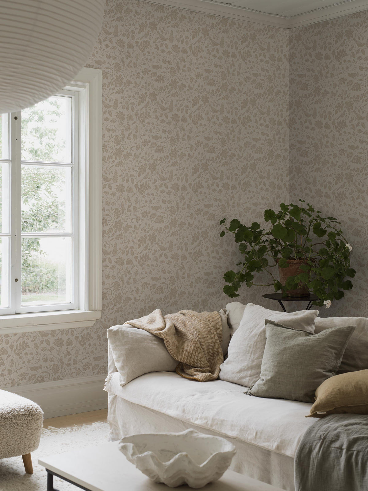 Isidor, Beige