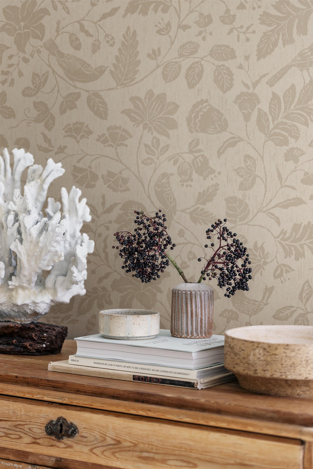 Isidor, Beige