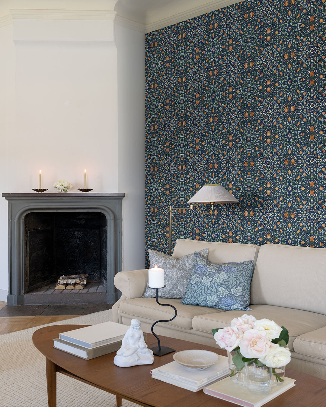 No 1 Holland Park – 82010