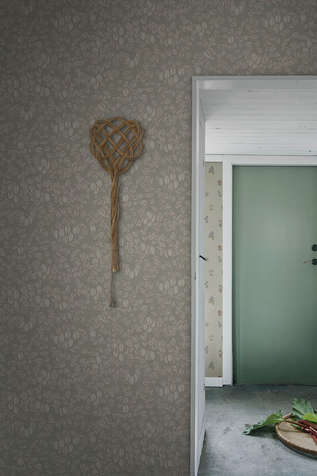 Emrik, Sage Green