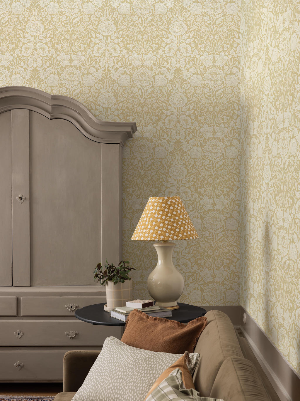 Hildasholm 8721 Yellow wallpaper