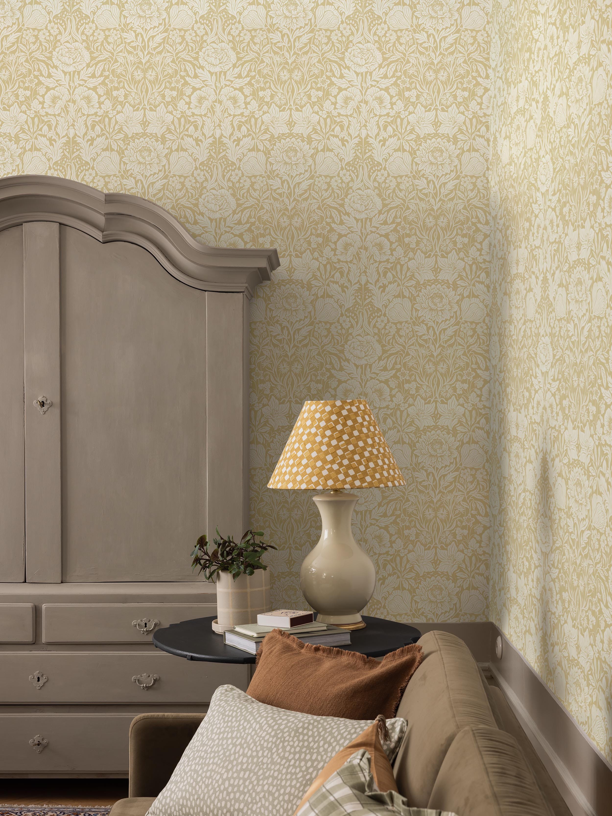 Hildasholm 8721 Yellow wallpaper