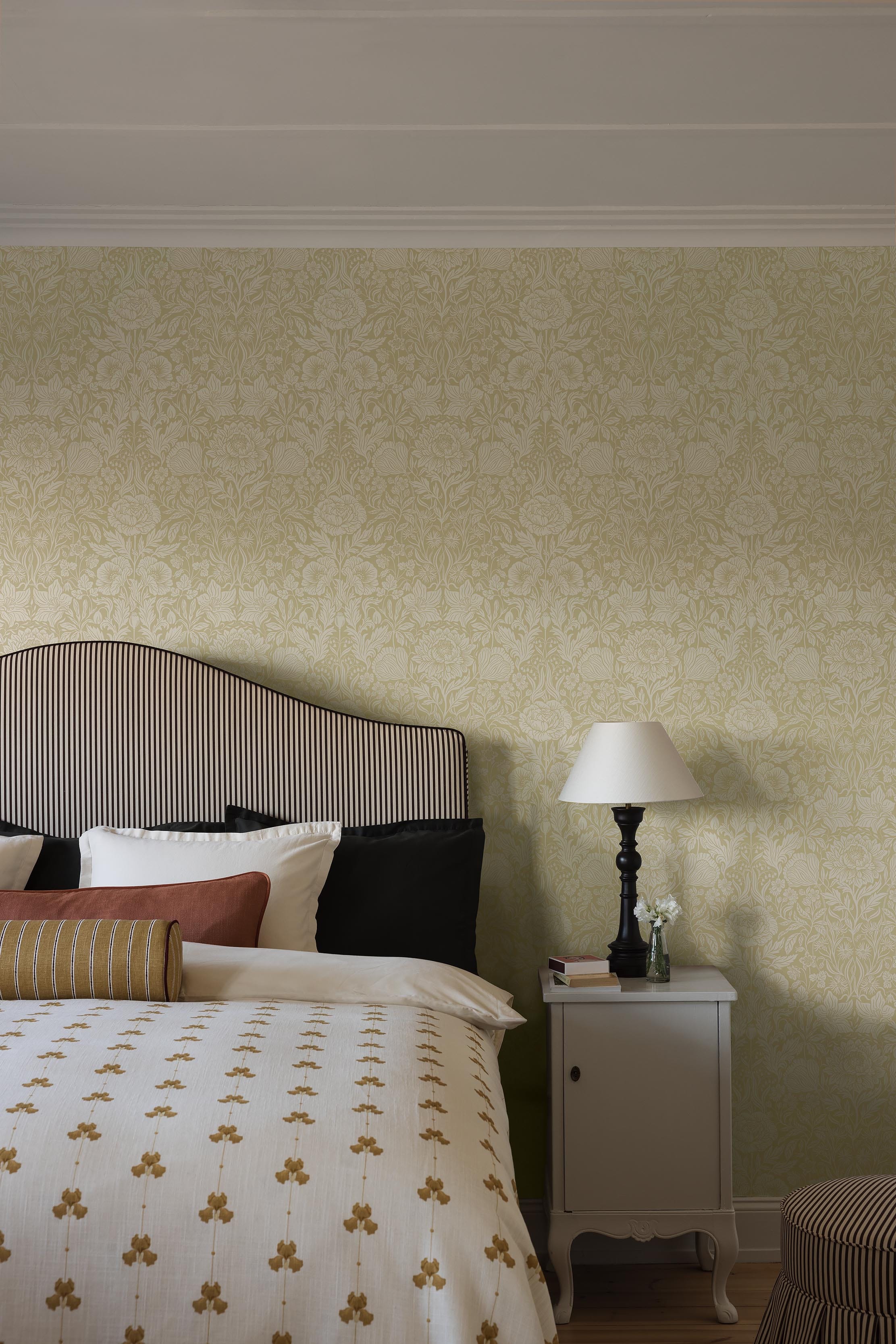 Hildasholm 8721 Yellow wallpaper