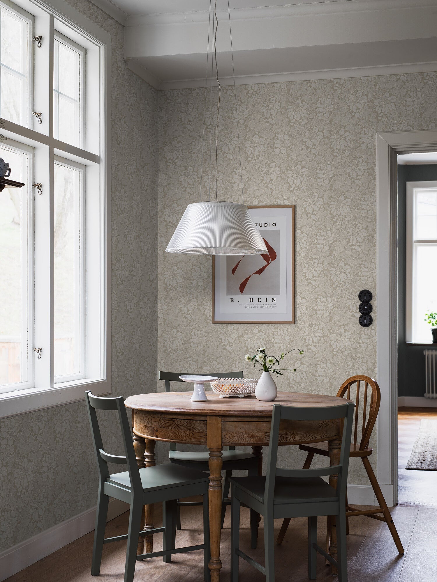 Acanthus - Beige 2011