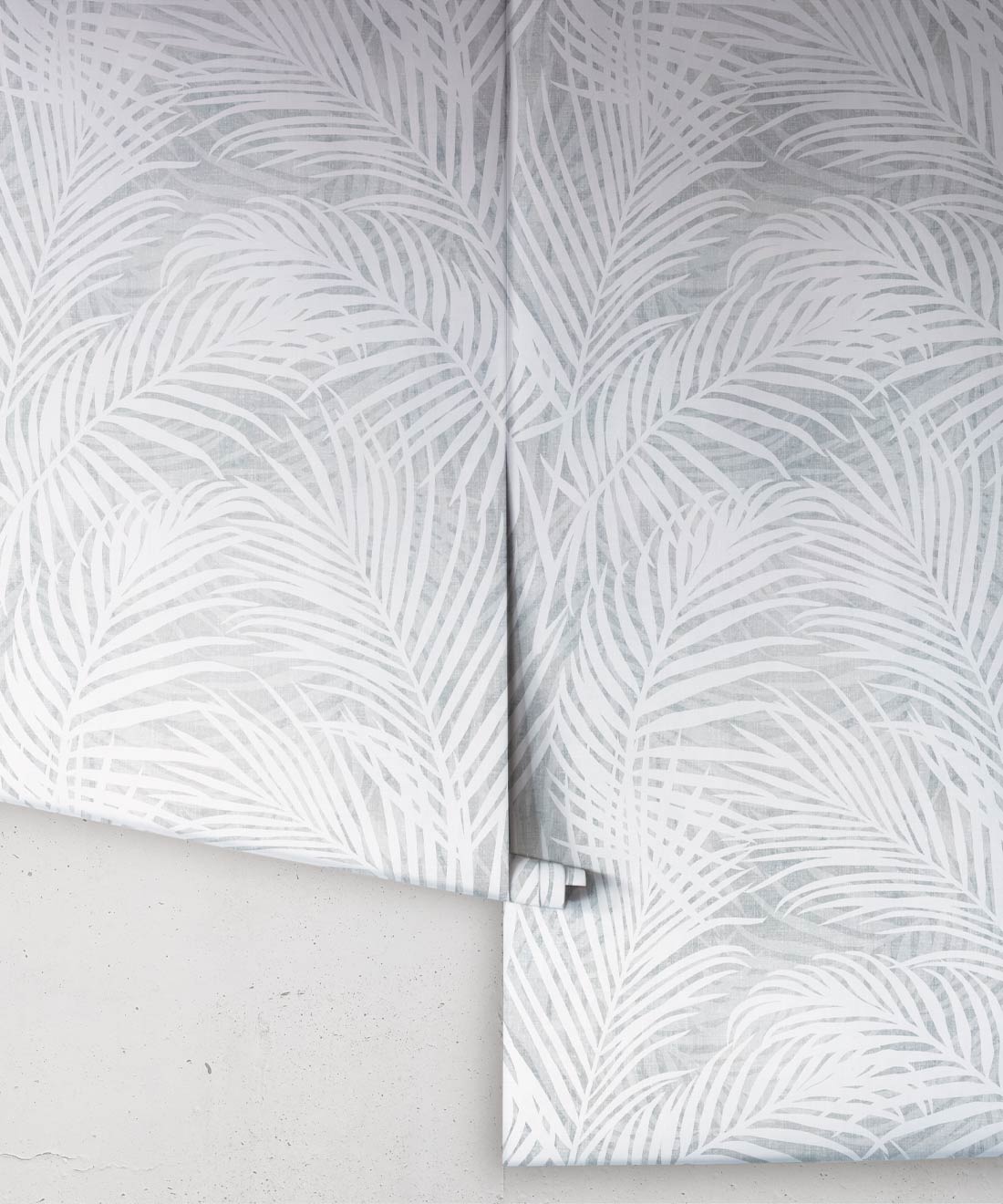 Laguna Palms Wallpaper, Gemma Blue