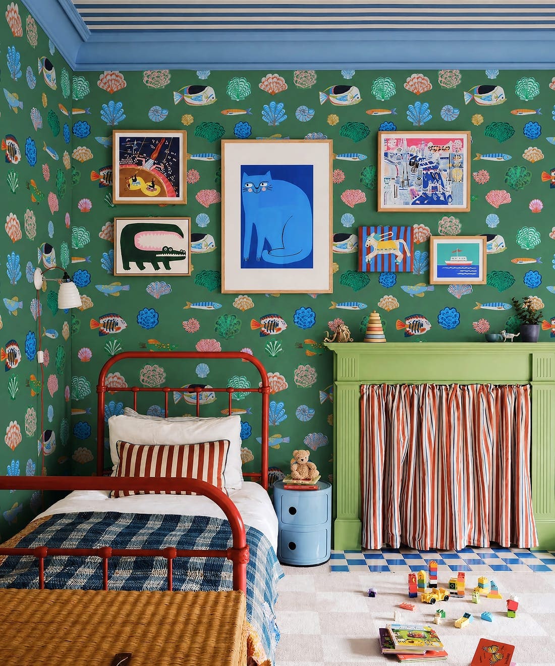 Seaside Treasures Wallpaper, Kelp Green