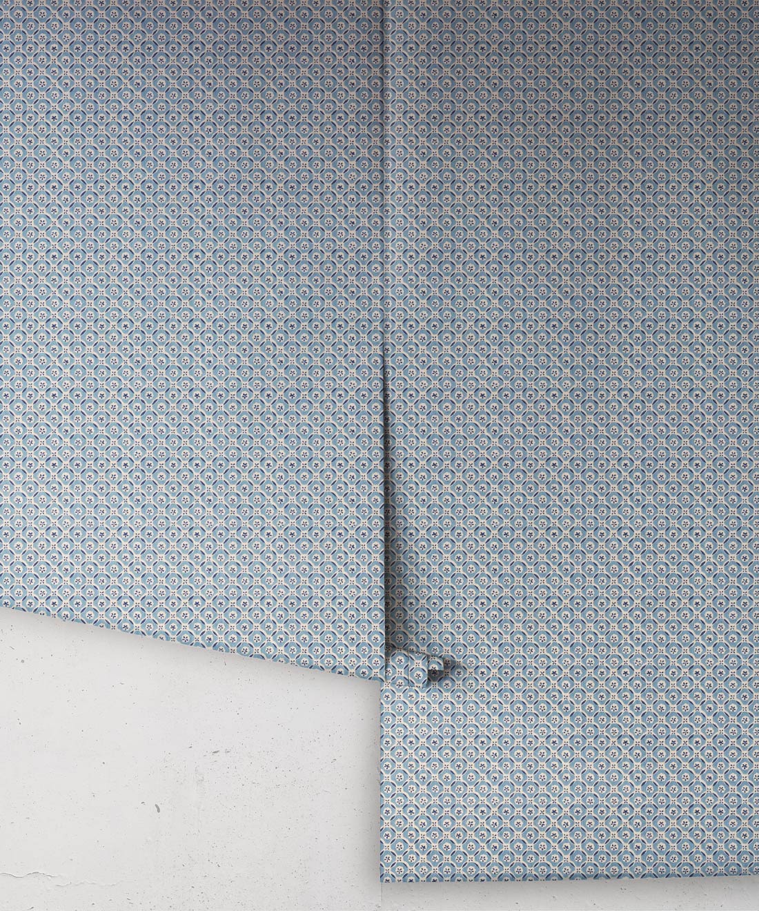 Daisy Tile Wallpaper