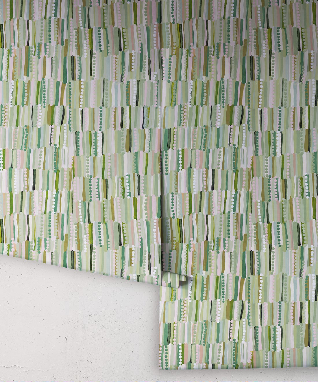 Yurrul Shower Wallpaper