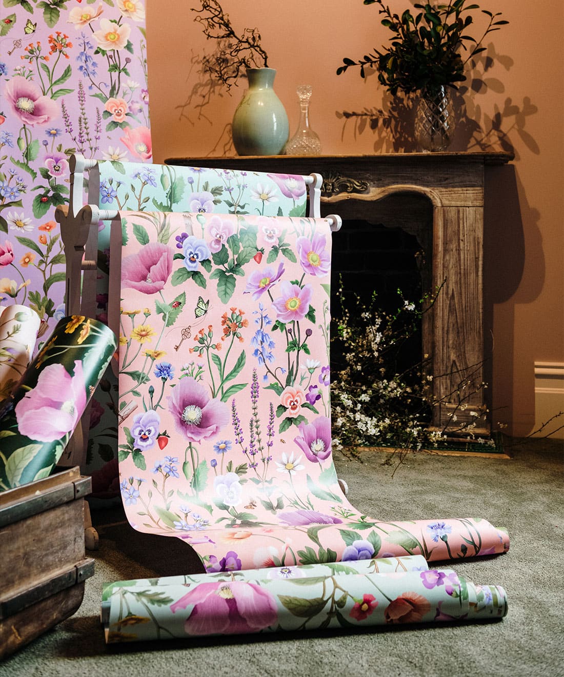 Garden of Dreams Wallpaper, Perfect Peach