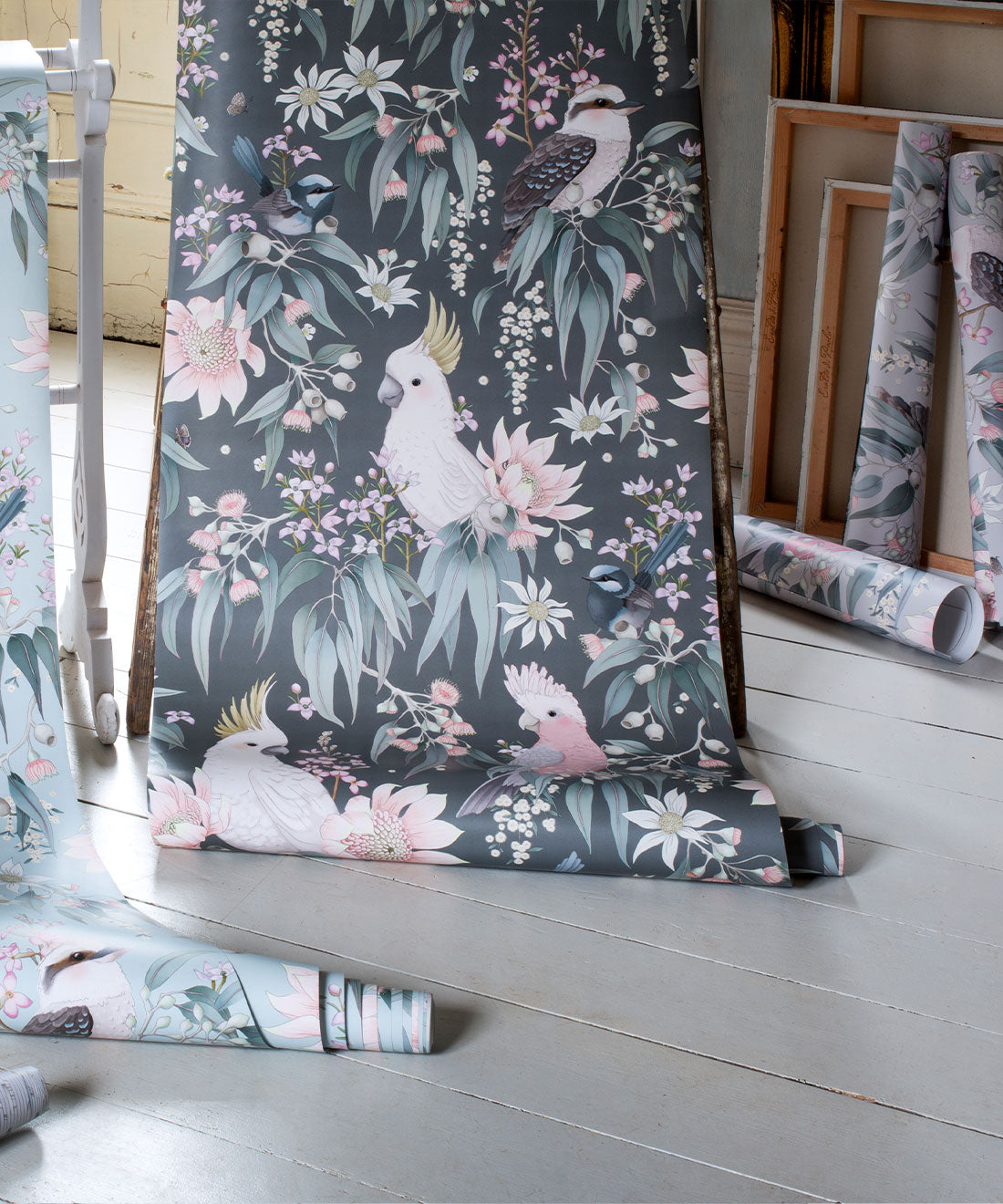 Bush Melody Wallpaper, Gum Gray