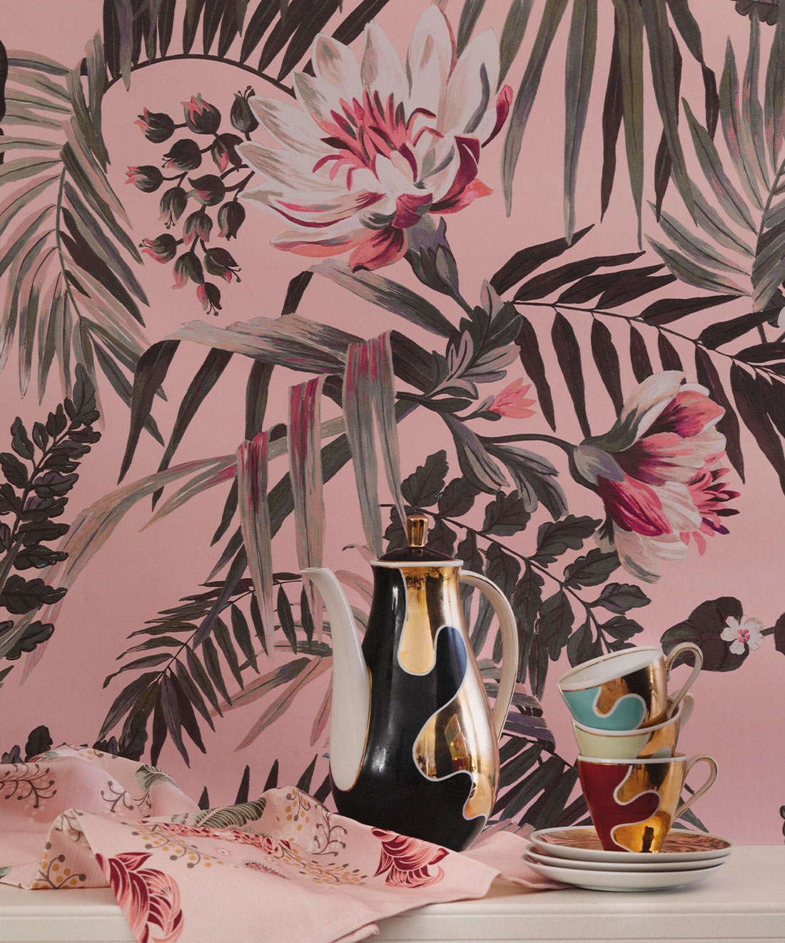 Majestic Palm Wallpaper, Rose