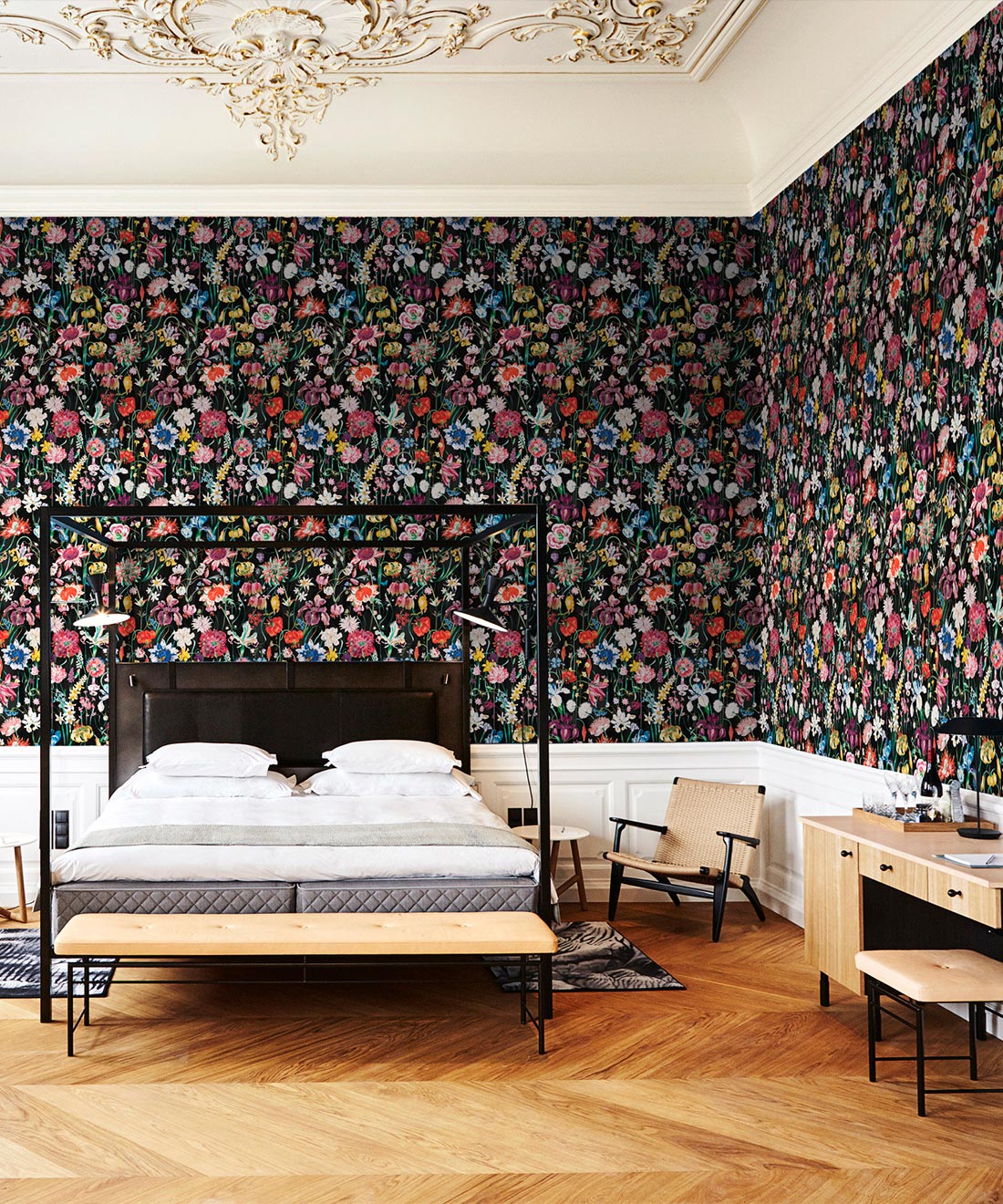 J’Adore Wallpaper, Night